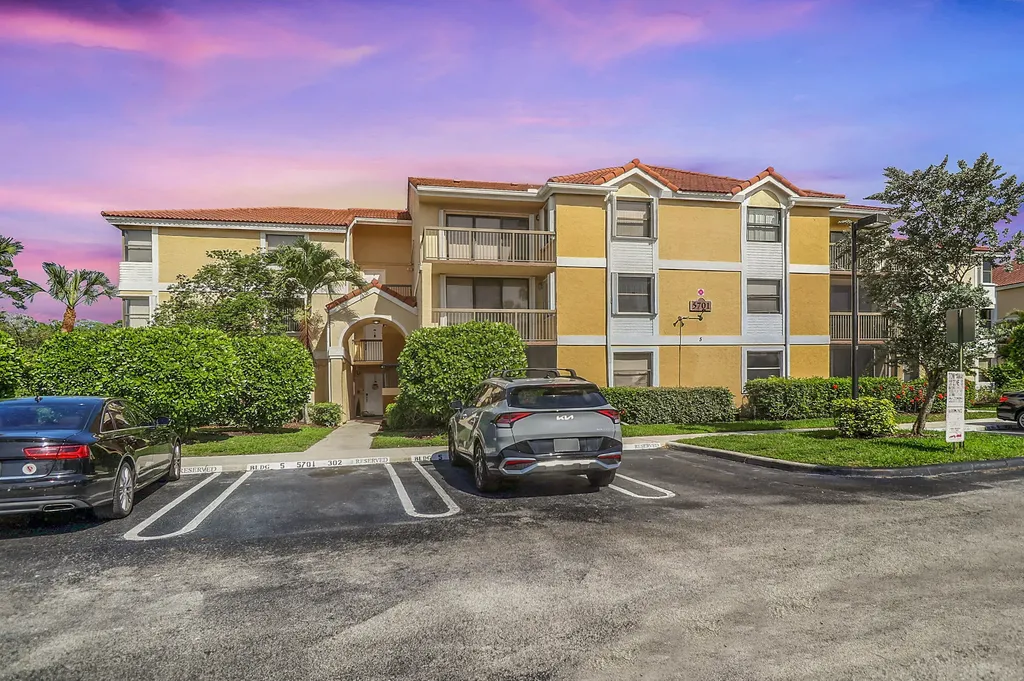 5701 Riverside Drive Coral Springs FL 33067