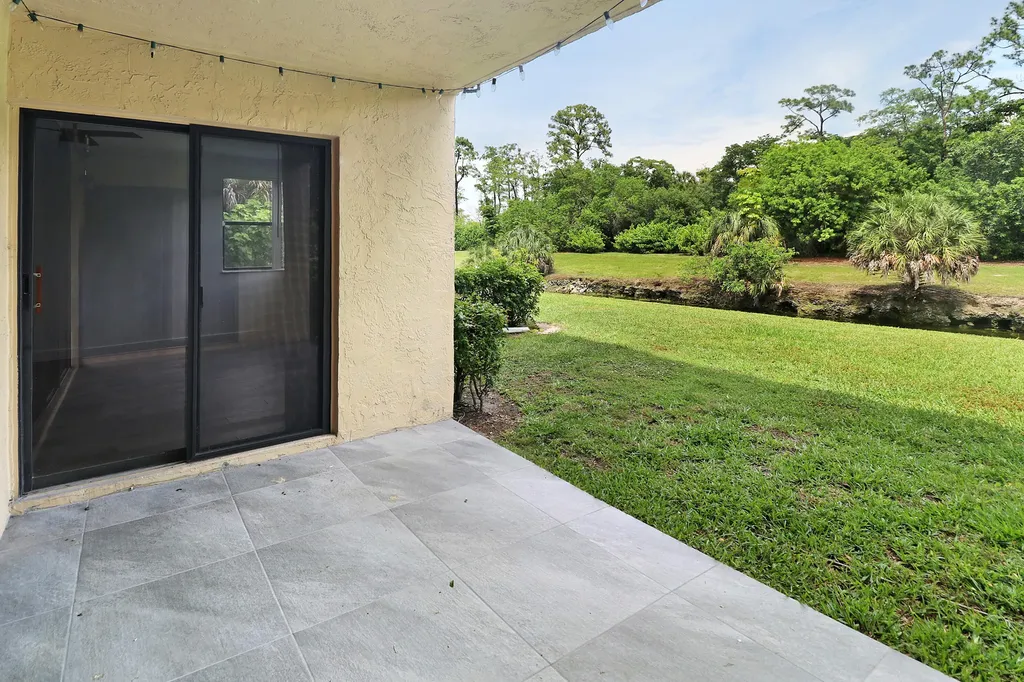 5701 Riverside Drive Coral Springs FL 33067