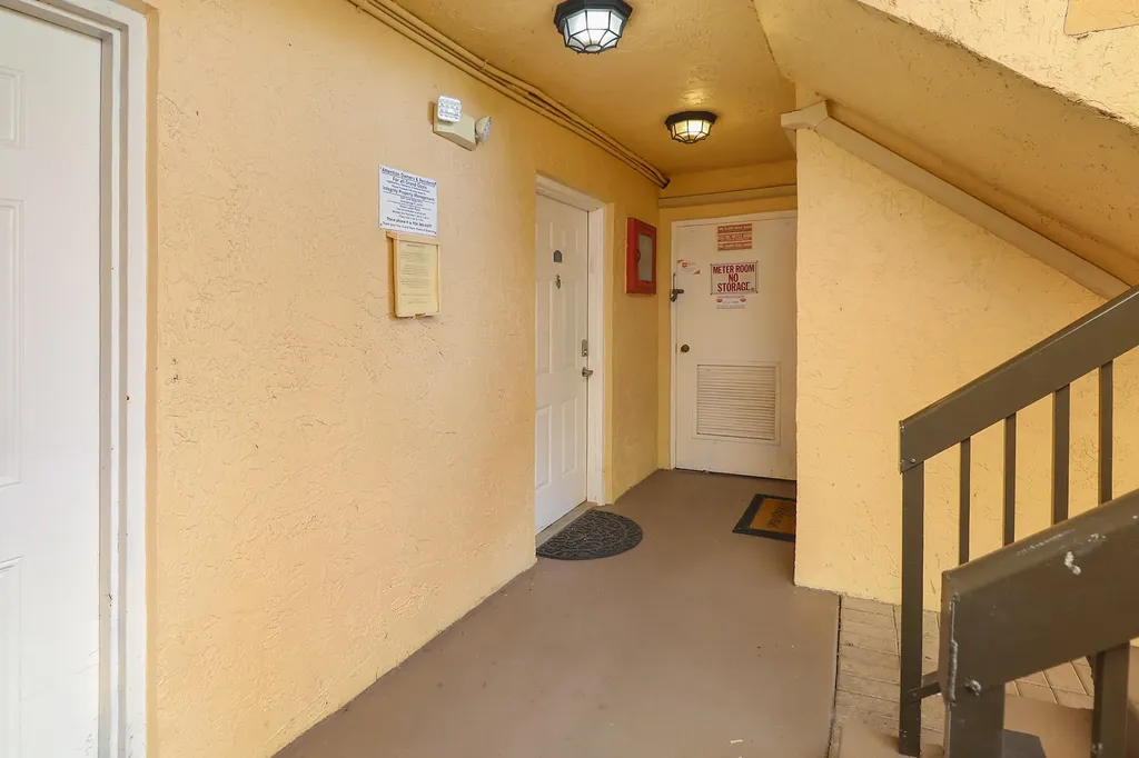 5701 Riverside Drive Coral Springs FL 33067
