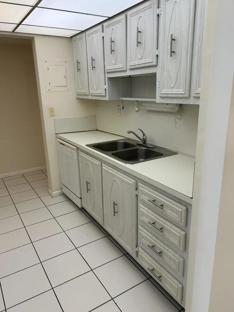 250 NE 20th Street Boca Raton FL 33431
