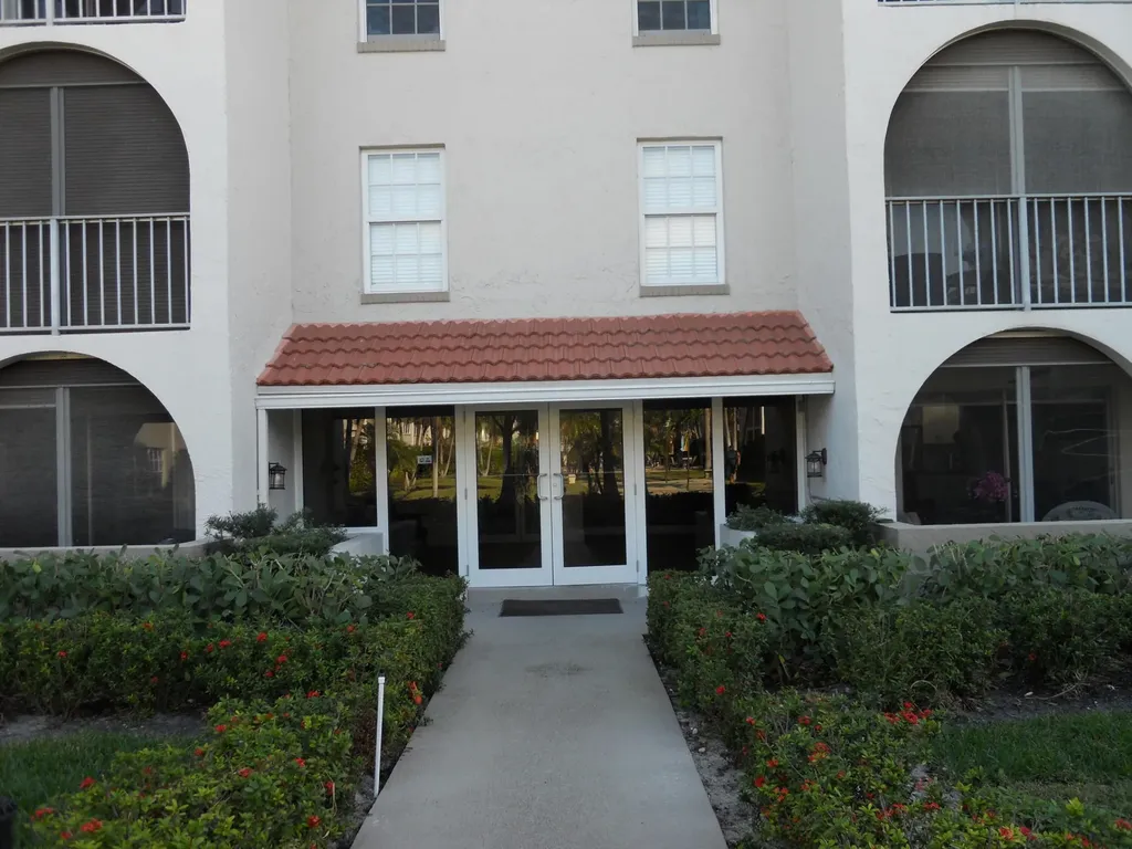 250 NE 20th Street Boca Raton FL 33431