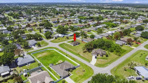 601 SW Ester Avenue Port St Lucie FL 34983