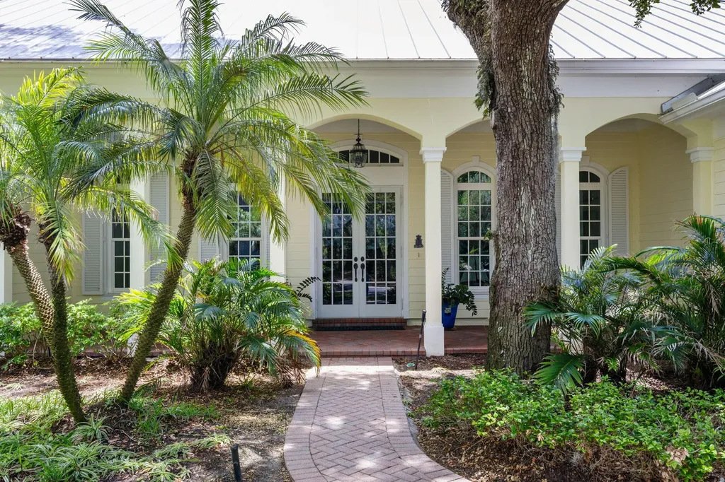 1031 River Trail Indian River Shores FL 32963