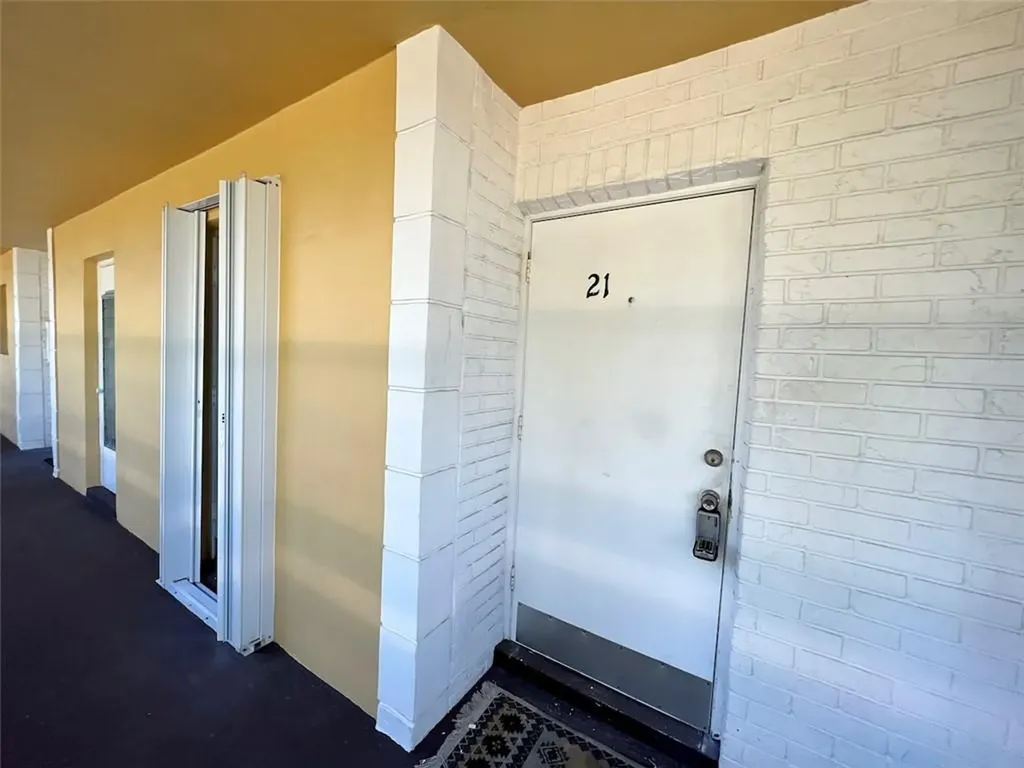 610 SE 2nd Avenue Deerfield Beach FL 33441