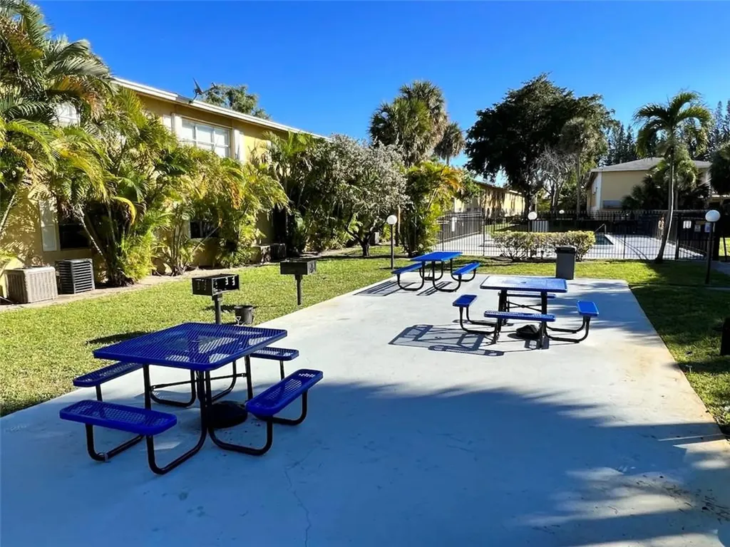 610 SE 2nd Avenue Deerfield Beach FL 33441