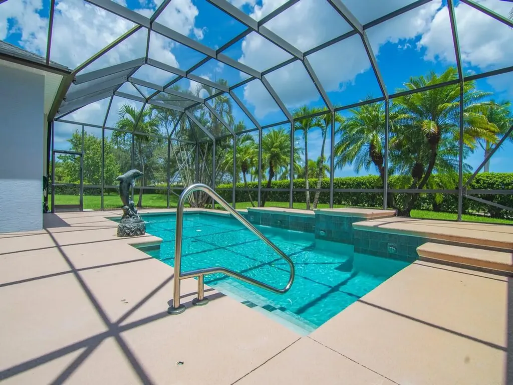 605 Tangelo Circle SW Vero Beach FL 32968