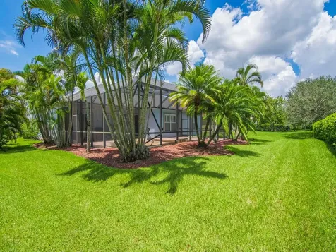 605 Tangelo Circle SW Vero Beach FL 32968