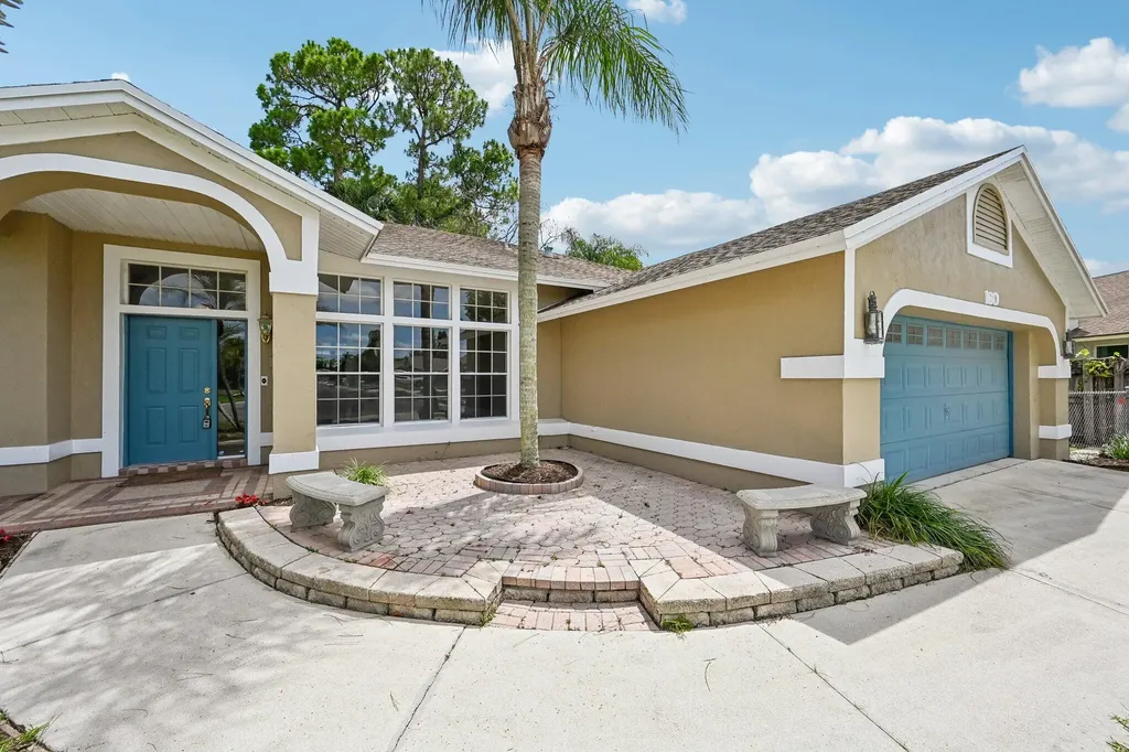 160 Royal Pine Circle S Royal Palm Beach FL 33411