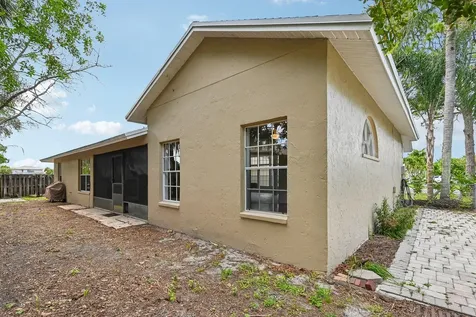 160 Royal Pine Circle S Royal Palm Beach FL 33411