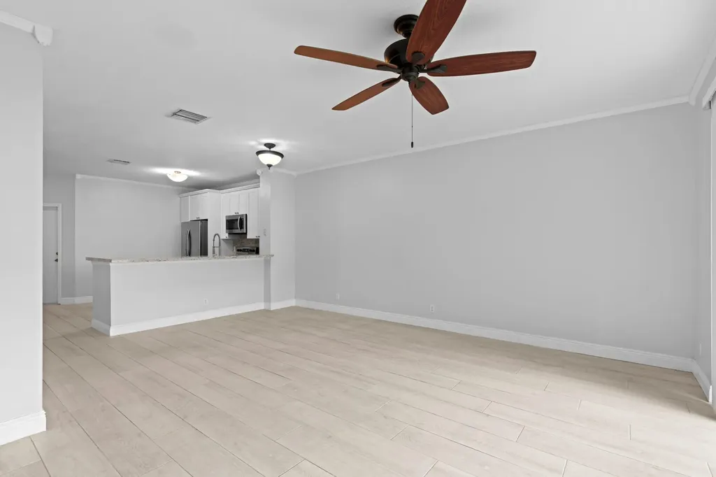 9736 Porta Leona Lane Boynton Beach FL 33472