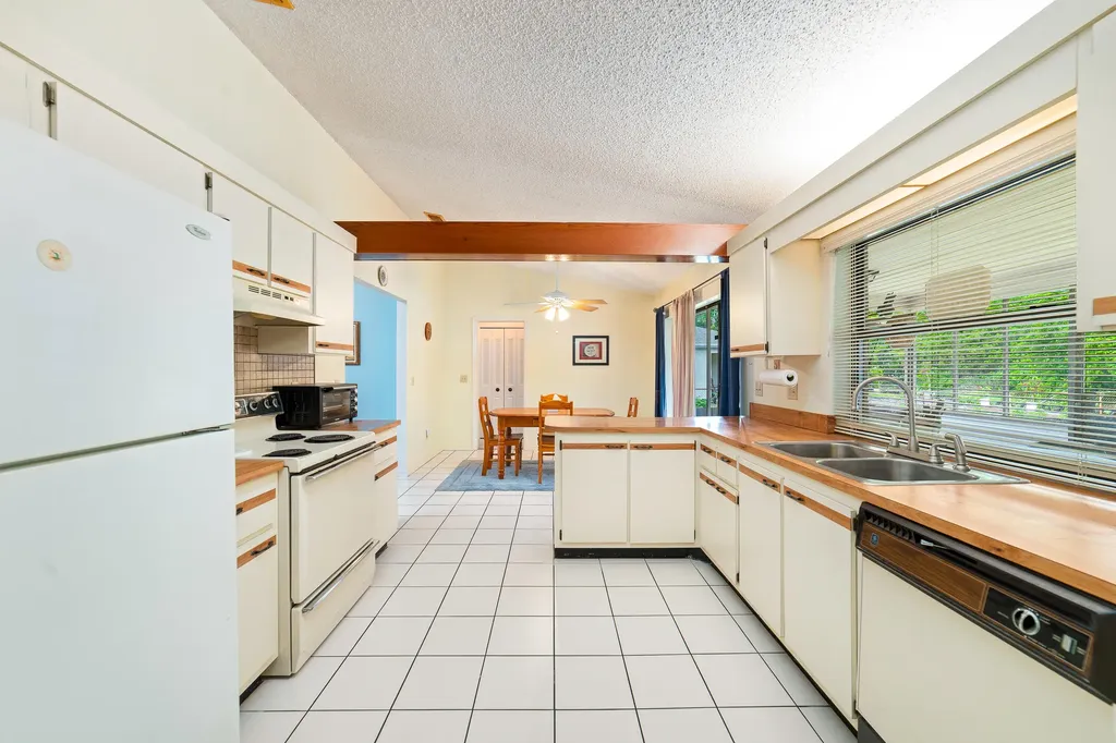 651 SW Badger Terrace Port St Lucie FL 34953