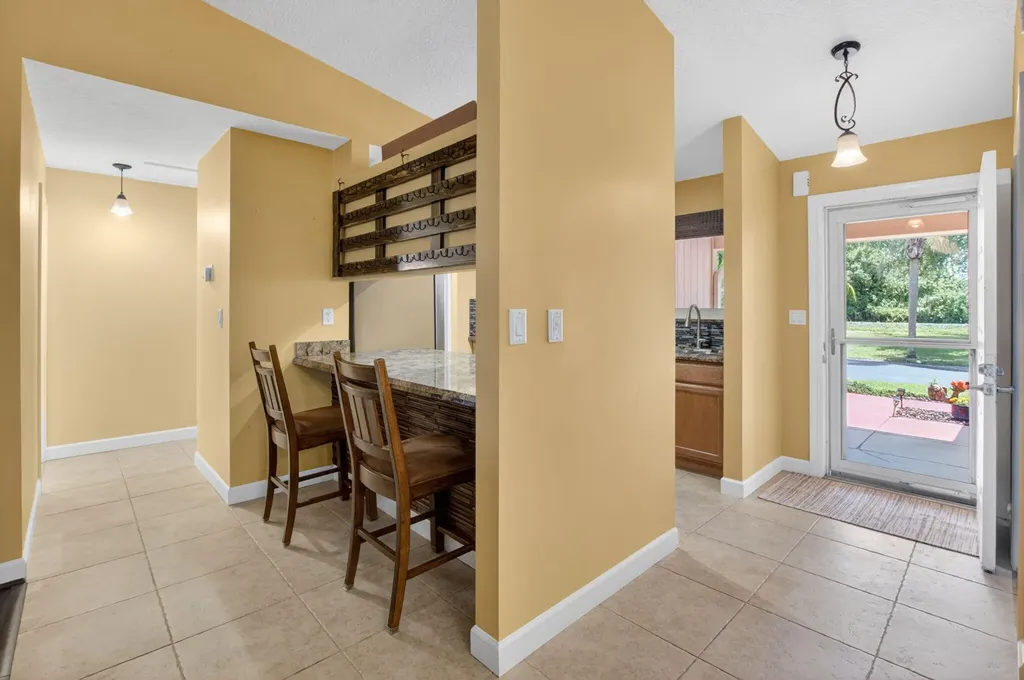 43 Mayfair Lane Boynton Beach FL 33426