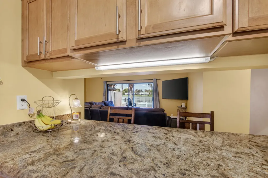 43 Mayfair Lane Boynton Beach FL 33426