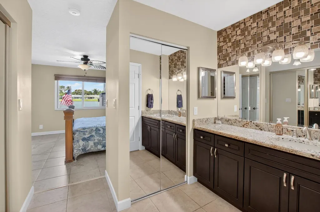43 Mayfair Lane Boynton Beach FL 33426