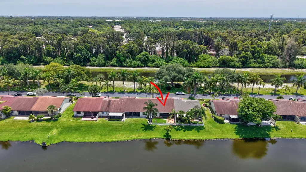 43 Mayfair Lane Boynton Beach FL 33426