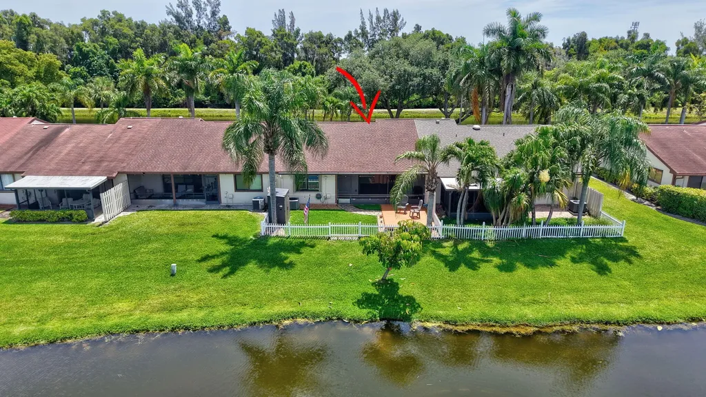 43 Mayfair Lane Boynton Beach FL 33426