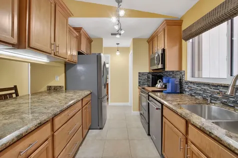 43 Mayfair Lane Boynton Beach FL 33426