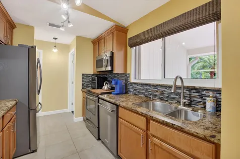 43 Mayfair Lane Boynton Beach FL 33426
