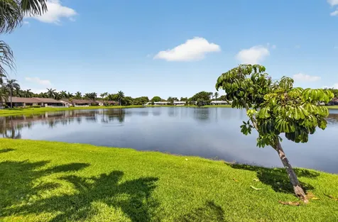 43 Mayfair Lane Boynton Beach FL 33426