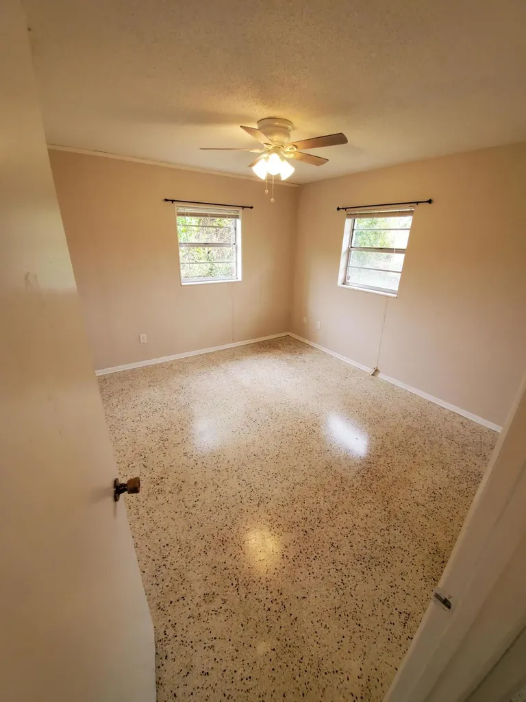 2760 Seneca Avenue Fort Pierce FL 34946