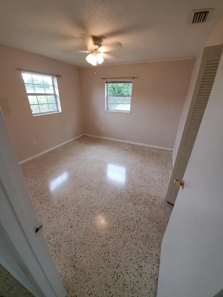 2760 Seneca Avenue Fort Pierce FL 34946
