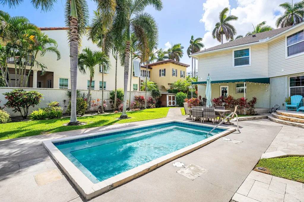 99 Seabreeze Avenue Delray Beach FL 33483