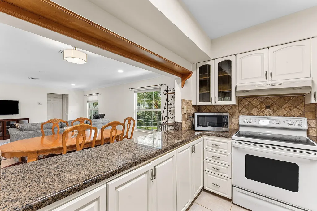 99 Seabreeze Avenue Delray Beach FL 33483