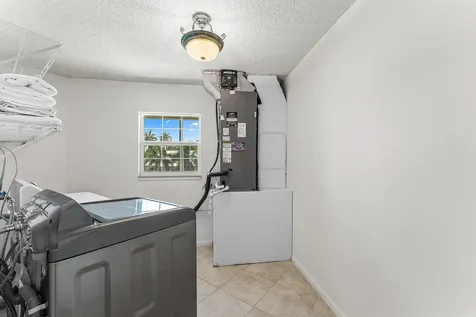 99 Seabreeze Avenue Delray Beach FL 33483
