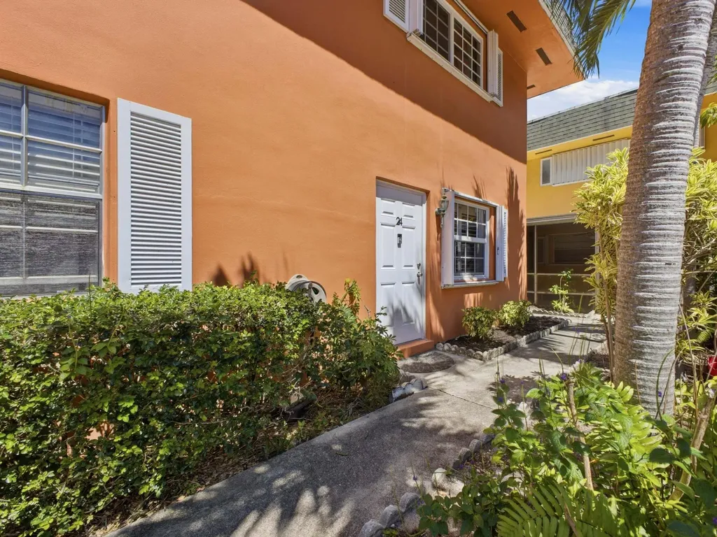 2200 Monroe Street Hollywood FL 33020