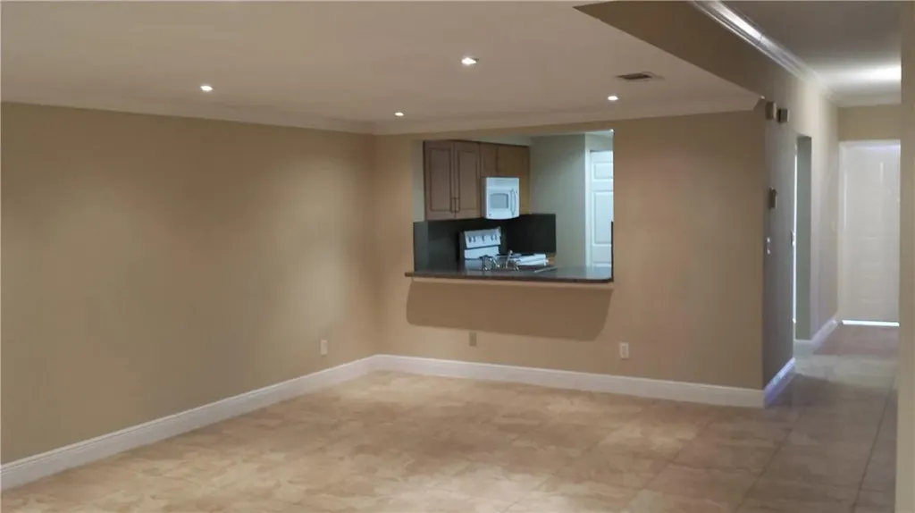 4728 NW 90th Avenue Sunrise FL 33351