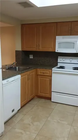 4728 NW 90th Avenue Sunrise FL 33351