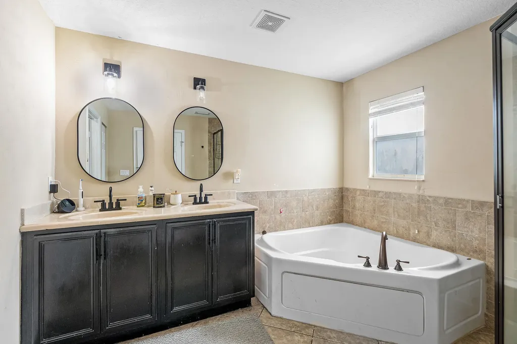 5827 Gypsum Place West Palm Beach FL 33413