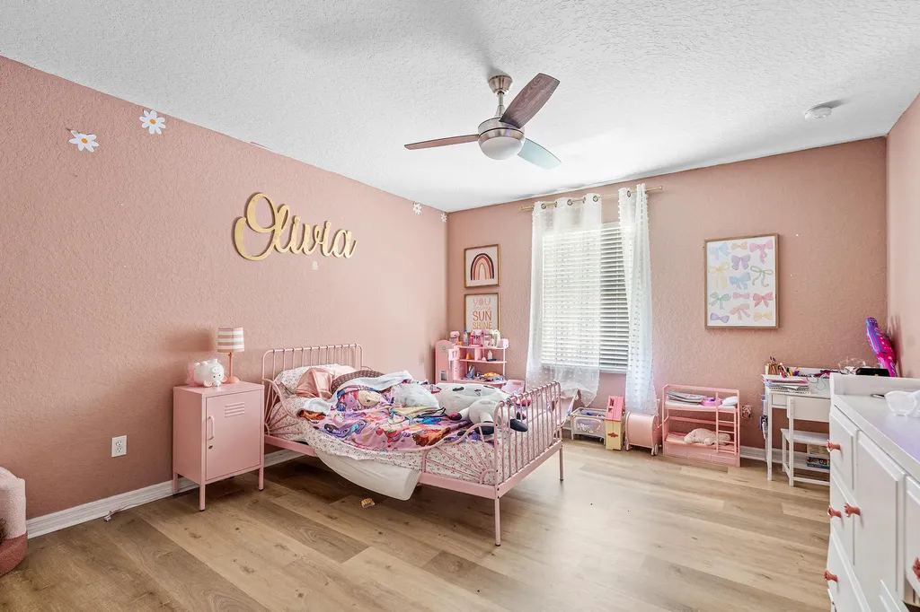 5827 Gypsum Place West Palm Beach FL 33413