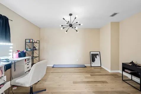 5827 Gypsum Place West Palm Beach FL 33413