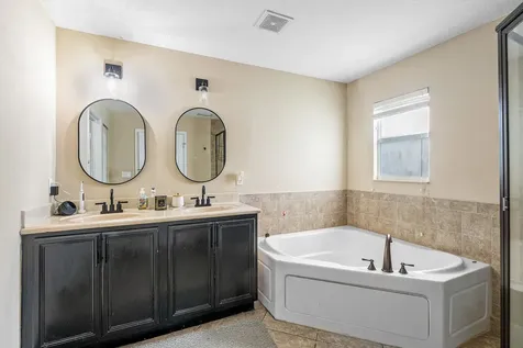 5827 Gypsum Place West Palm Beach FL 33413