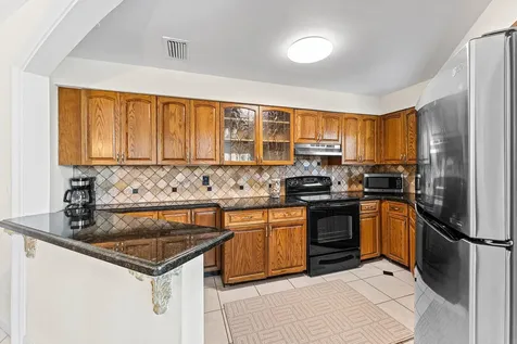 99 Seabreeze Avenue Delray Beach FL 33483
