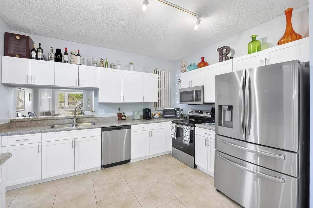 11221 NW 46th Drive Coral Springs FL 33076