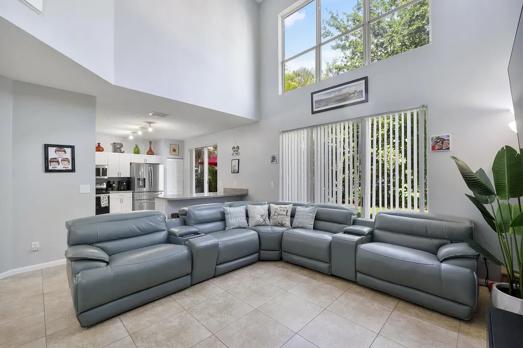 11221 NW 46th Drive Coral Springs FL 33076