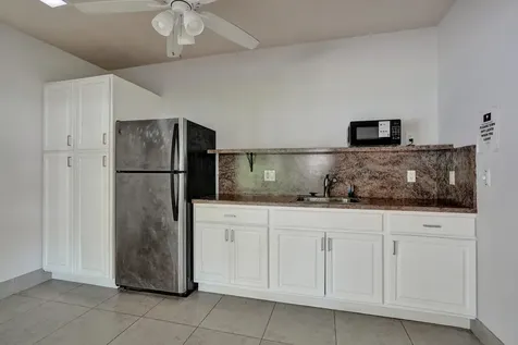 3621 Oaks Clubhouse Drive Pompano Beach FL 33069