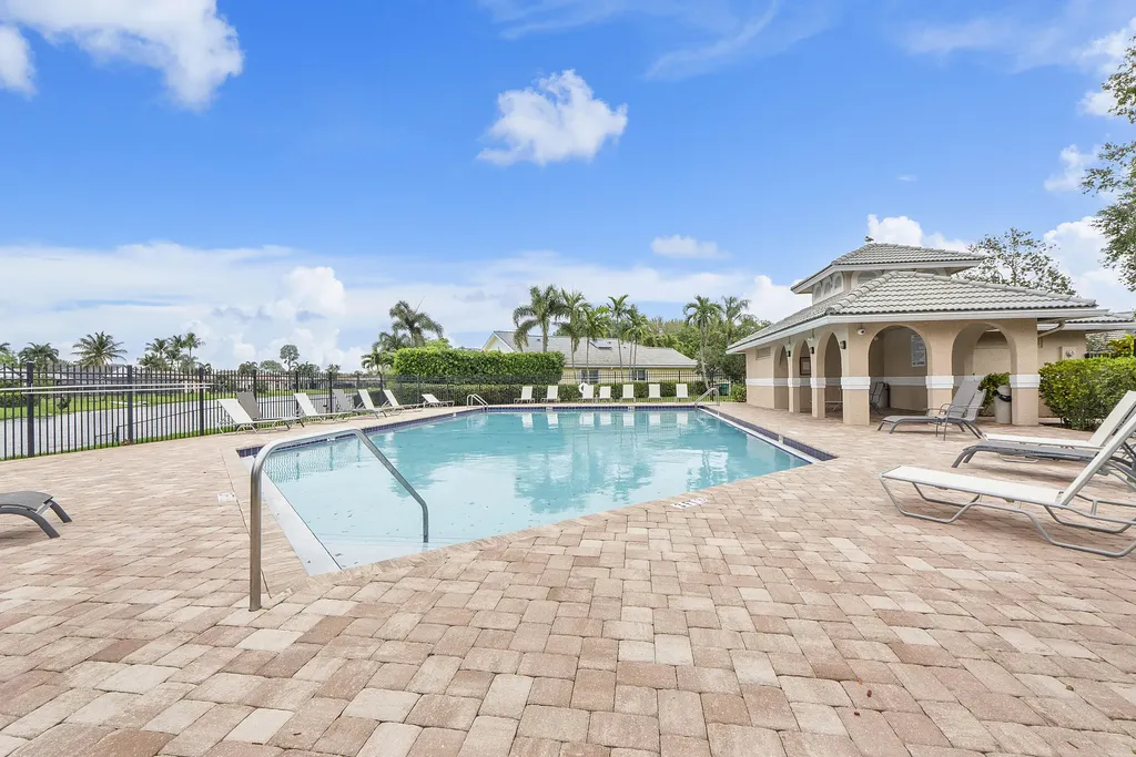 2784 W Orchard Circle Davie FL 33328