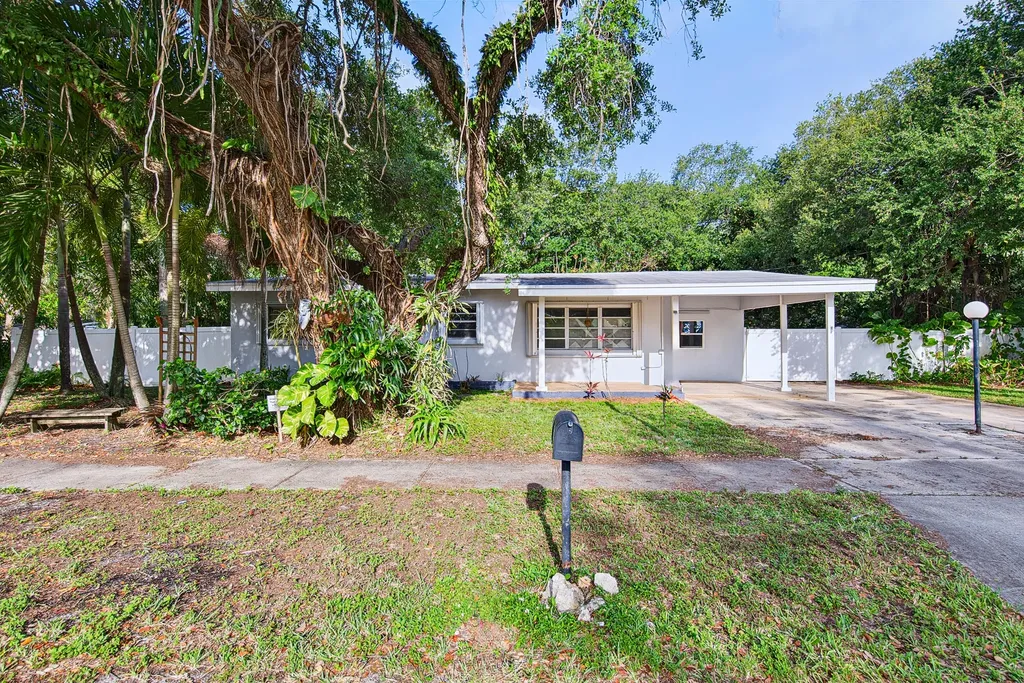1425 SW 19th Avenue Fort Lauderdale FL 33312
