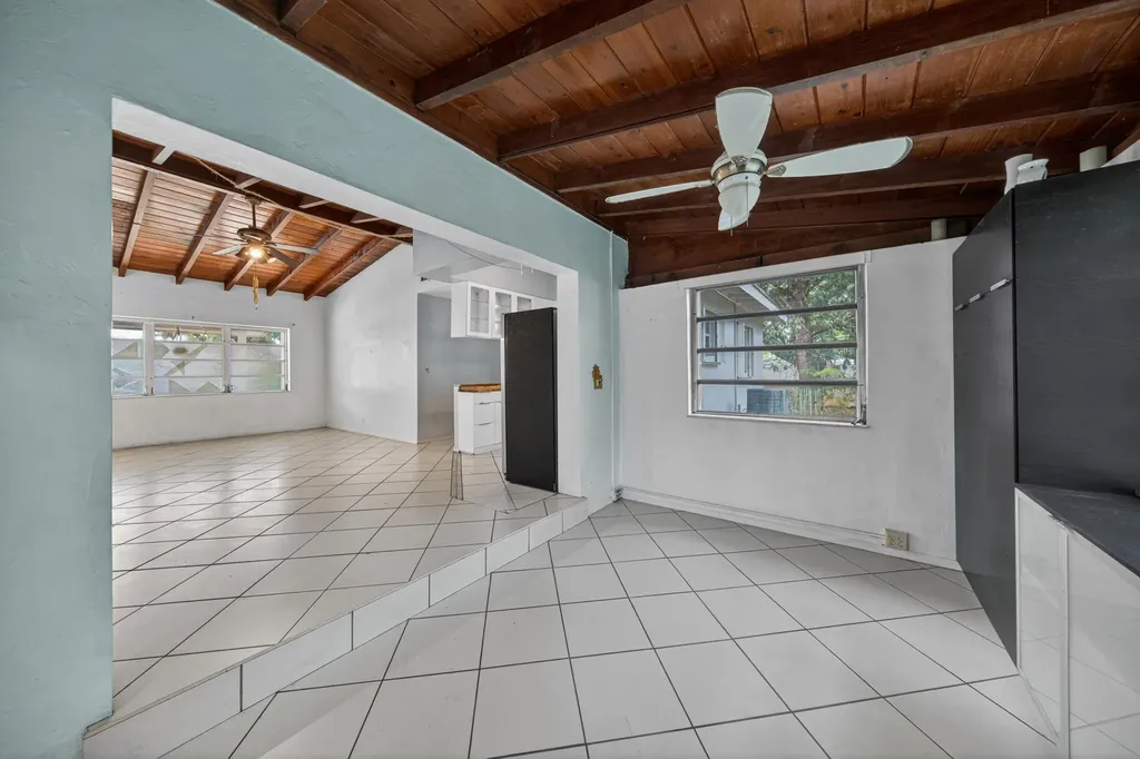 1425 SW 19th Avenue Fort Lauderdale FL 33312