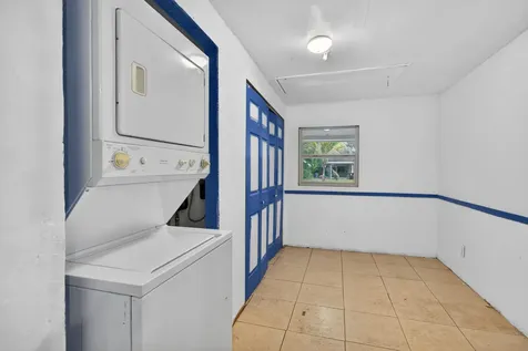1425 SW 19th Avenue Fort Lauderdale FL 33312