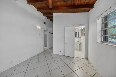 1425 SW 19th Avenue Fort Lauderdale FL 33312