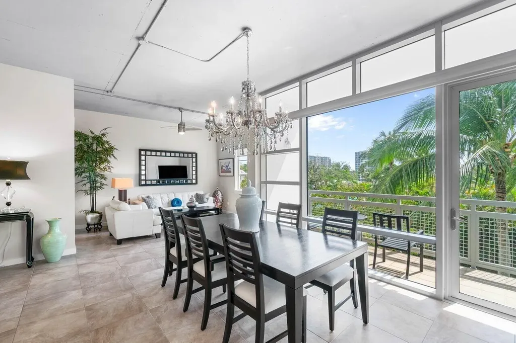 335 SE 6th Avenue Delray Beach FL 33483