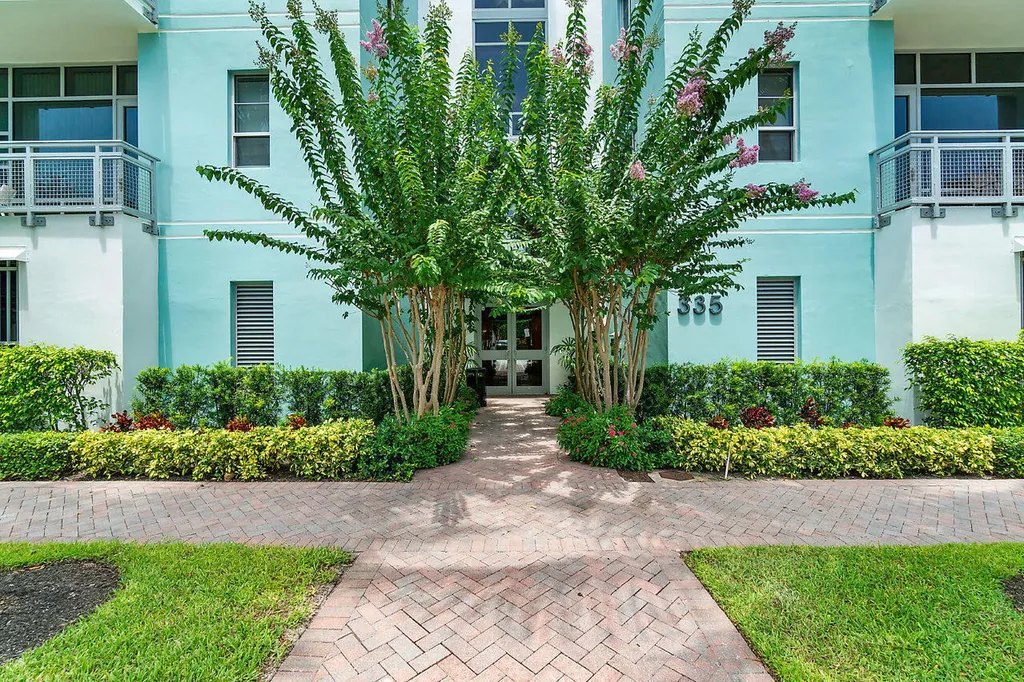 335 SE 6th Avenue Delray Beach FL 33483