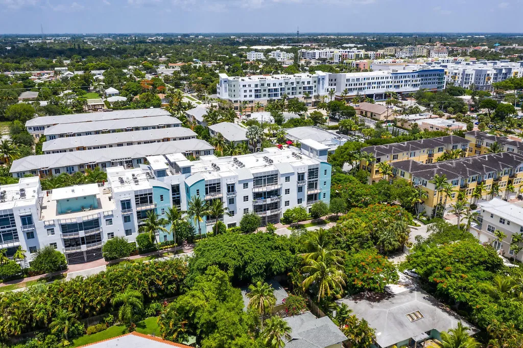 335 SE 6th Avenue Delray Beach FL 33483