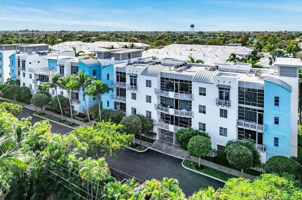 335 SE 6th Avenue Delray Beach FL 33483