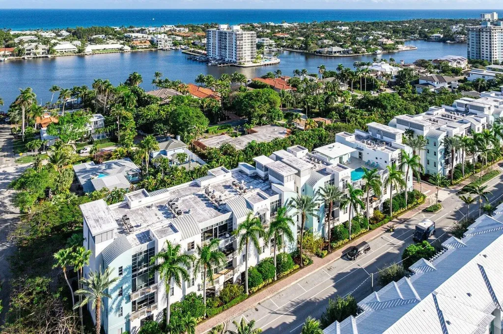 335 SE 6th Avenue Delray Beach FL 33483