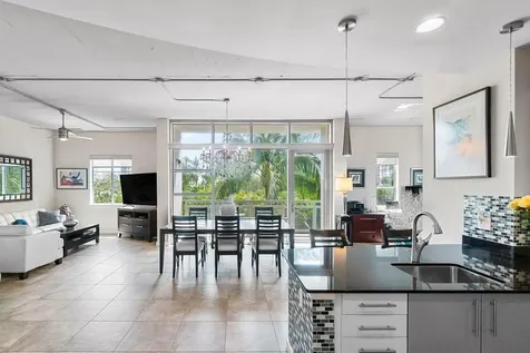 335 SE 6th Avenue Delray Beach FL 33483